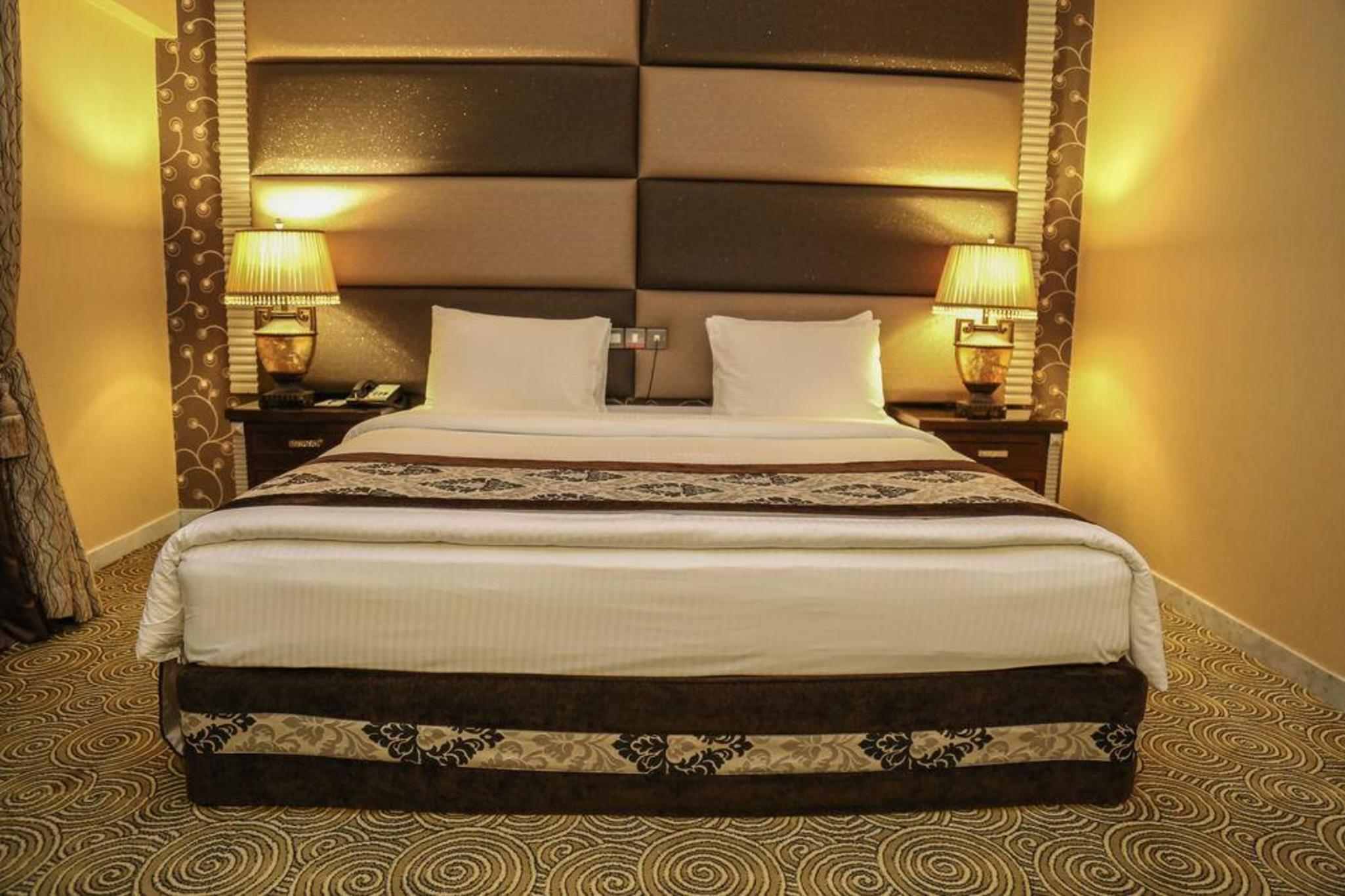 Abjad Grand Hotel Dubai Bagian luar foto