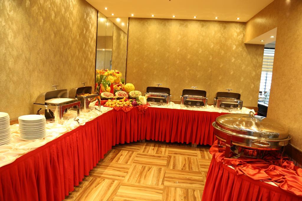Abjad Grand Hotel Dubai Bagian luar foto