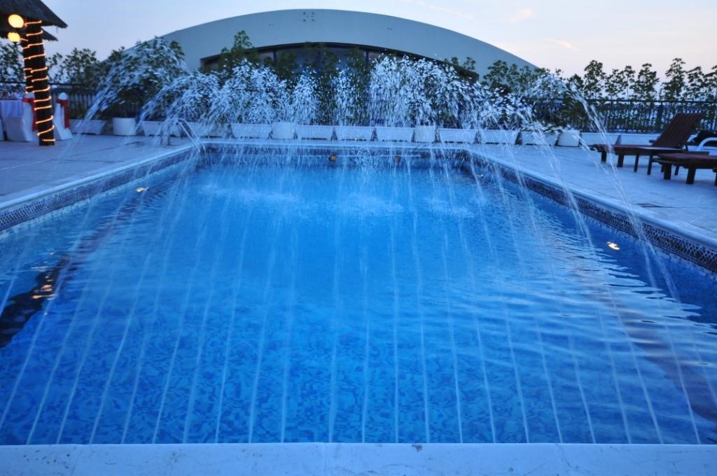 Abjad Grand Hotel Dubai Bagian luar foto